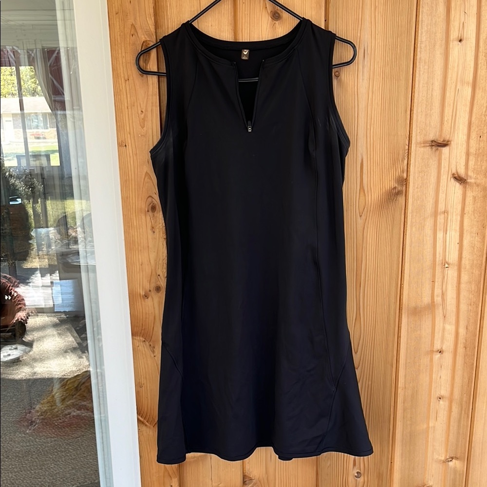Black Sleeveless Dress